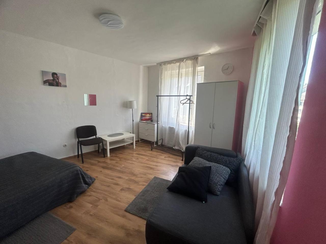 Apartament Hotel Limon Essen Esterno foto